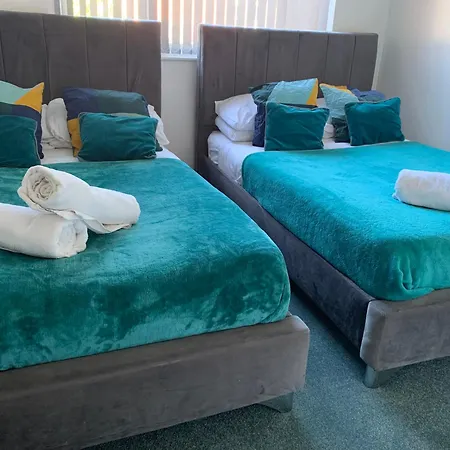 Tudors Esuites Two Bedroom *
